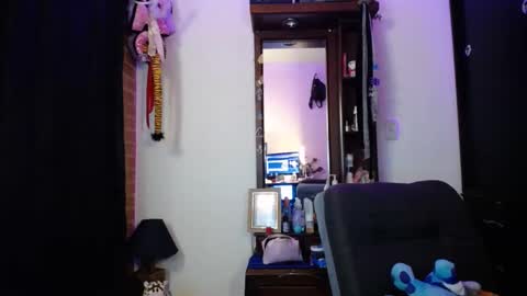 Snapshot of _girl_dream chatting on 01-25-25, 03:30 valeryindependent model online show from 01-25-25, 03:30