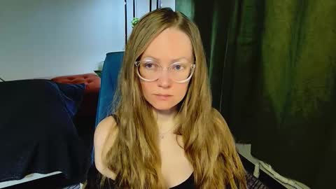 _goldilocks__ online show from 09-26-25, 07:01