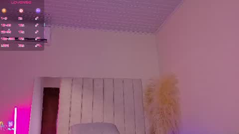 Snapshot of _gretta1 chatting on 07-23-26, 01:58 Gretta online show from 07-23-26, 01:58
