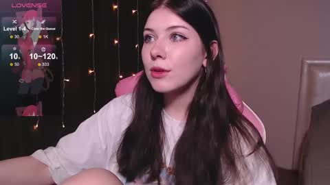 Tori online show from 02-15-25, 12:43