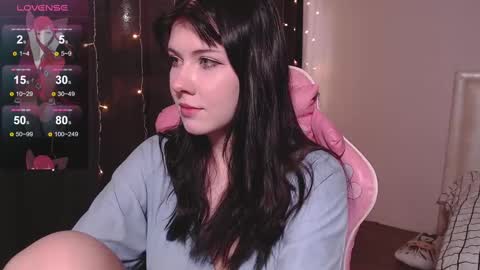 Tori online show from 03-07-25, 11:07