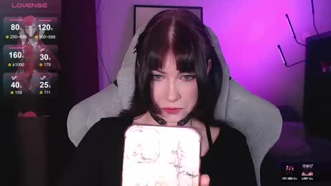 Tori online show from 09-25-25, 08:40