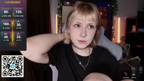 Tori online show from 04-12-26, 08:30