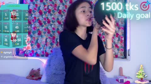 Gwen online show from 12-28-24, 06:06