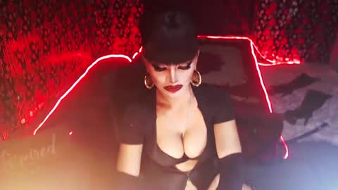 Snapshot of _hailyourqueenx chatting on 12-22-24, 04:17 GoDDess  Chloe online show from 12-22-24, 04:17