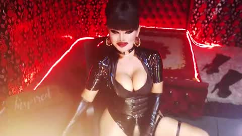 Snapshot of _hailyourqueenx chatting on 12-26-24, 04:58 GoDDess  Chloe online show from 12-26-24, 04:58