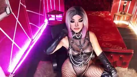 Snapshot of _hailyourqueenx chatting on 09-30-25, 08:58 GoDDess  Chloe online show from 09-30-25, 08:58