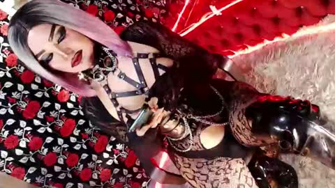 GoDDess  Chloe online show from 11-18-25, 08:13