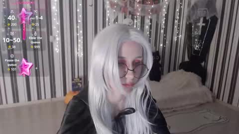 Hannaolotl online show from 10-31-25, 01:23