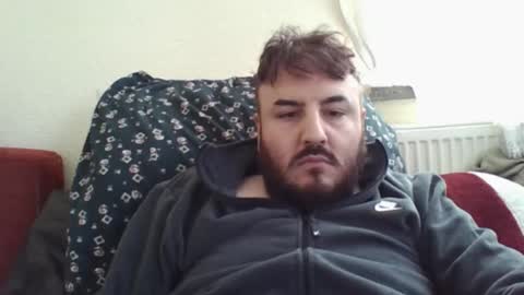  hasanhz.  online show from 10-13-25, 06:57