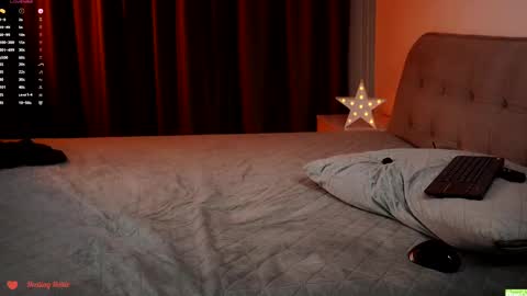 Veronica online show from 02-23-25, 11:14