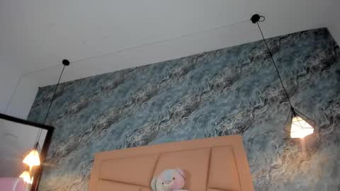 Hollywood online show from 10-25-25, 01:46