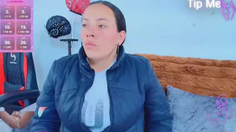 Snapshot of _honey1_ chatting on 11-20-25, 11:54 Honey online show from 11-20-25, 11:54