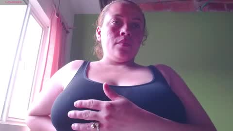 Snapshot of _honey1_ chatting on 02-17-26, 06:47 Honey online show from 02-17-26, 06:47