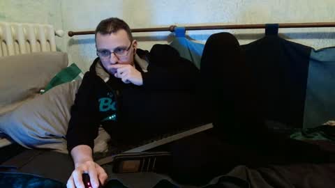 Snapshot of _horny___boy_ chatting on 12-28-24, 09:30 Manuel online show from 12-28-24, 09:30