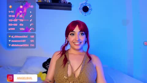 Snapshot of _hotpink chatting on 12-03-24, 01:41 Jenn online show from 12-03-24, 01:41