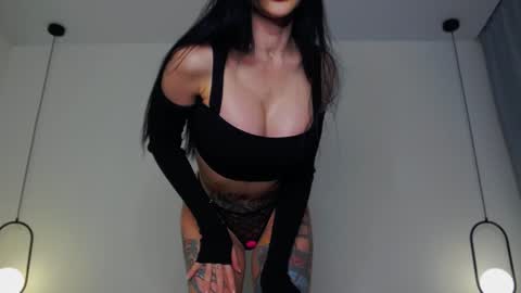 Mary online show from 12-23-24, 03:55