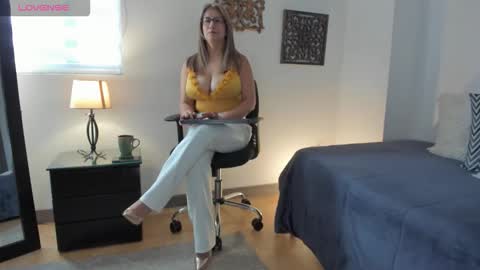 Jeniffer hot online show from 12-19-25, 02:13