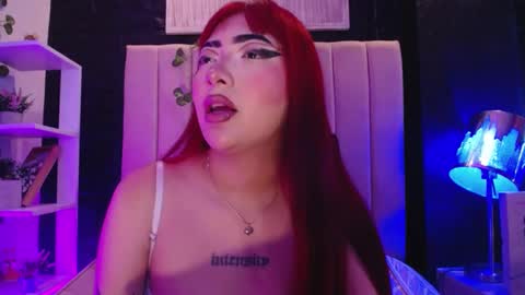 Snapshot of _johana18 chatting on 12-30-24, 04:40 Mia online show from 12-30-24, 04:40