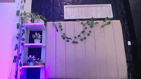 Snapshot of _johana18 chatting on 01-14-25, 03:57 Mia online show from 01-14-25, 03:57