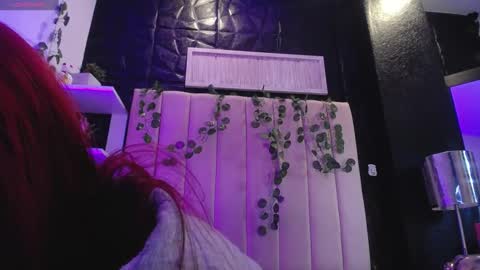 Snapshot of _johana18 chatting on 01-27-25, 07:03 Mia online show from 01-27-25, 07:03