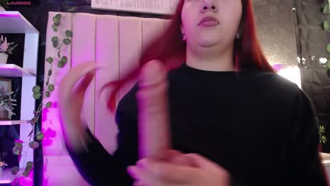 Snapshot of _johana18 chatting on 02-18-25, 01:00 Mia online show from 02-18-25, 01:00