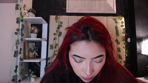 Snapshot of _johana18 chatting on 02-21-25, 05:31 Mia online show from 02-21-25, 05:31