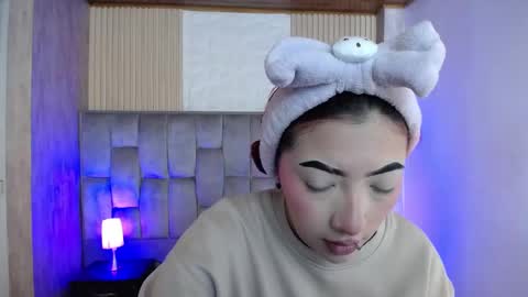 Snapshot of _johana18 chatting on 09-25-25, 01:59 Mia online show from 09-25-25, 01:59