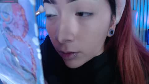 Snapshot of _johana18 chatting on 11-21-25, 02:05 Mia online show from 11-21-25, 02:05