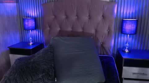 Snapshot of _johana18 chatting on 12-05-25, 04:25 Mia online show from 12-05-25, 04:25