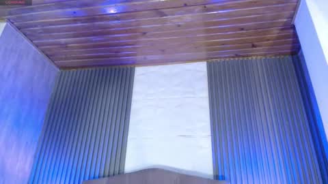 Snapshot of _johana18 chatting on 12-13-25, 07:53 Mia online show from 12-13-25, 07:53