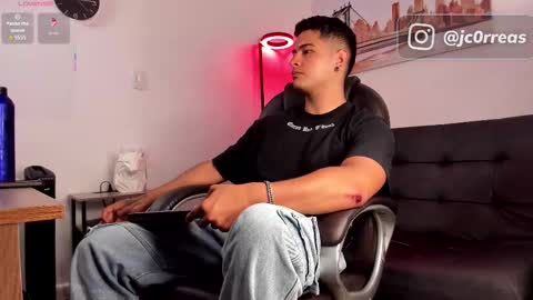 _juanes__ online show from 11-24-25, 08:30