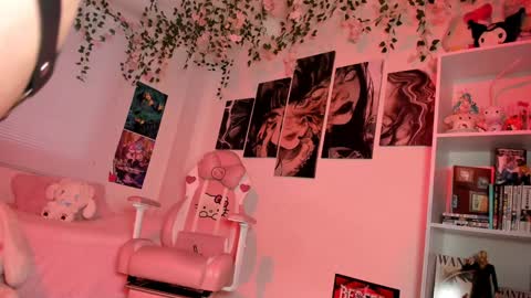 JULIANA online show from 01-31-25, 03:33