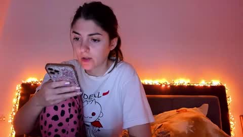 _just_a_simple_girl online show from 01-24-25, 03:02