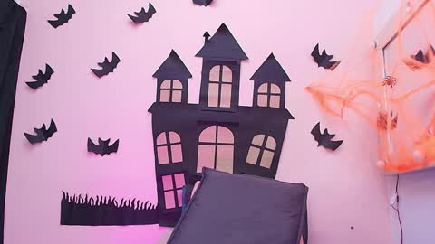 Kendall online show from 10-25-25, 12:02