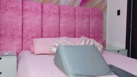 Kendall online show from 03-24-26, 11:59