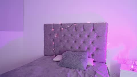 _kimtorres_ online show from 02-08-25, 12:28