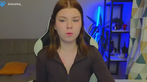 Molly   Emily online show from 01-12-25, 06:16