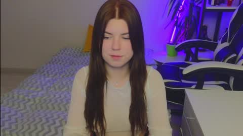 Molly   Emily online show from 01-15-25, 03:29