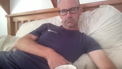 Kiwi online show from 03-15-26, 08:48