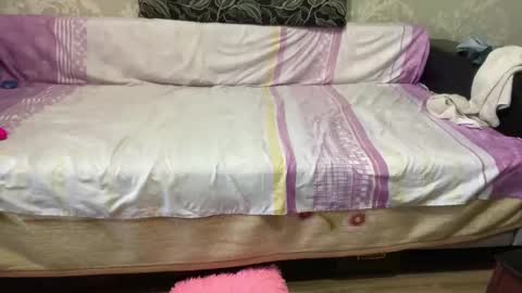  krisvanessa  online show from 03-08-25, 12:09