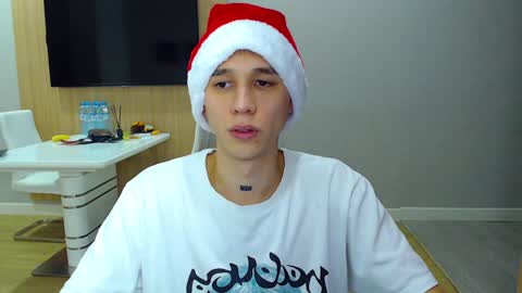 Snapshot of _kurt chatting on 12-25-24, 09:33 Kurt online show from 12-25-24, 09:33