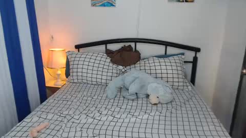 Kylie online show from 01-26-25, 07:42