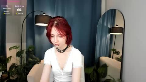 Snapshot of _l_o_r_r_y_ chatting on 11-23-25, 01:55 _l_o_r_r_y_ online show from 11-23-25, 01:55