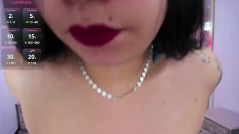 Snapshot of _laaura_ chatting on 01-06-26, 01:04 Laura online show from 01-06-26, 01:04