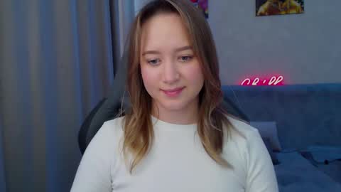 _lalune_ online show from 03-02-25, 06:27