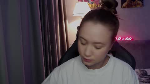 _lalune_ online show from 10-20-25, 02:56