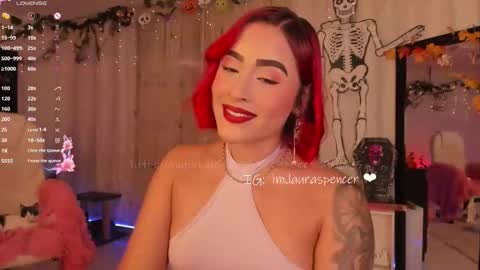 Laura online show from 10-20-25, 01:39