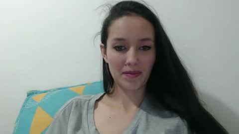 Snapshot of _laureneyes chatting on 12-27-24, 05:52 Lauren 3 online show from 12-27-24, 05:52