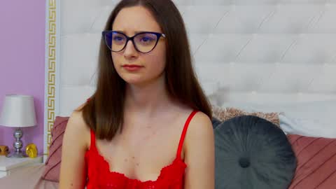 Lena Paul online show from 02-06-25, 05:35